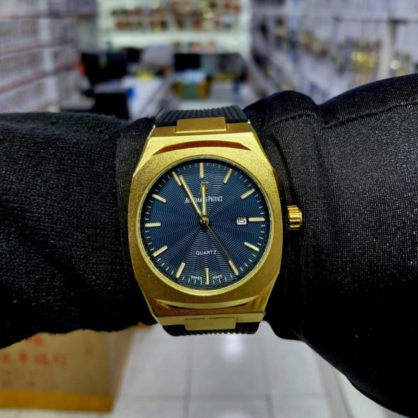 Qol saatı kişilər üçün 9S